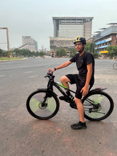 This bicycle only 7 ( seven) days use