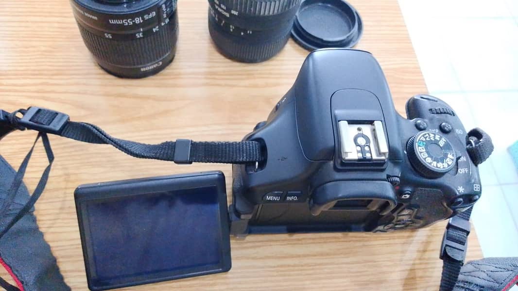 Canon EOS 600 D 4