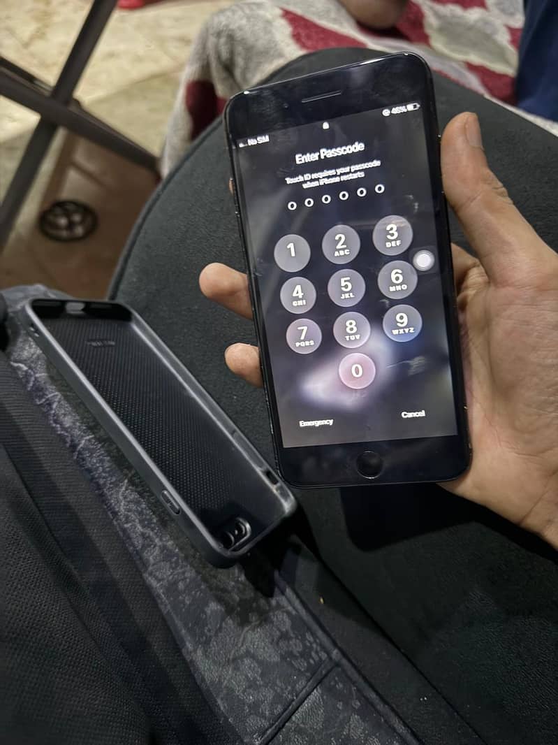 Apple iPhone 7 Plus 1