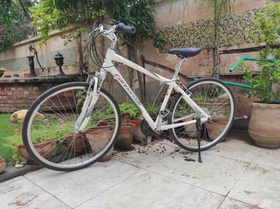 Cannondale cross hybrid cycle