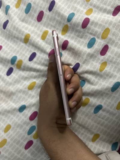 Apple iPhone 7