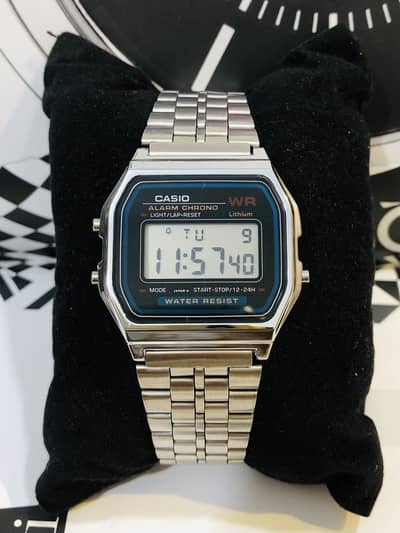 CASIO JAPAN MADE-DIGITAL FUNCTION-NEW & ORIGINAL WATCH-SEIKO CITIZEN