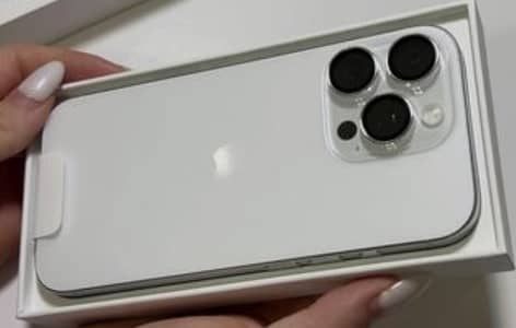 iPhone 14 Pro 128GB White (10/10 Doctor Used) – Germany with Box