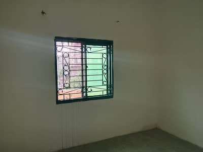 beautifaul house at a perfect Location khuda baksh colony , Lahore .