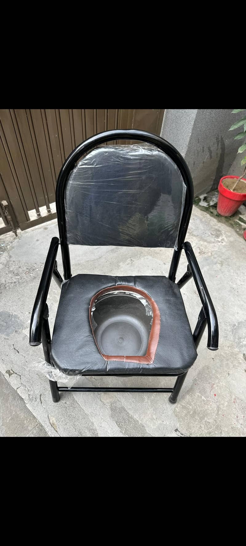 Foldable Commode chair 1