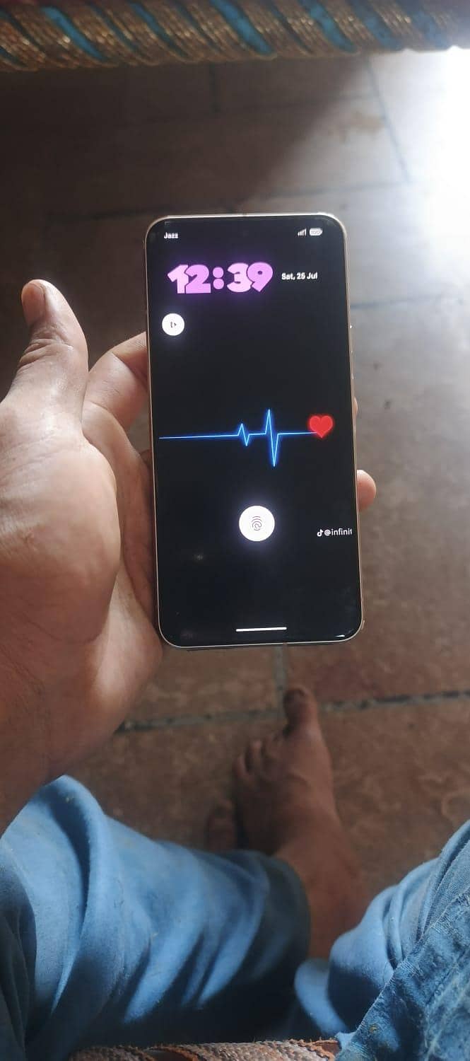 Google Pixel 8 6