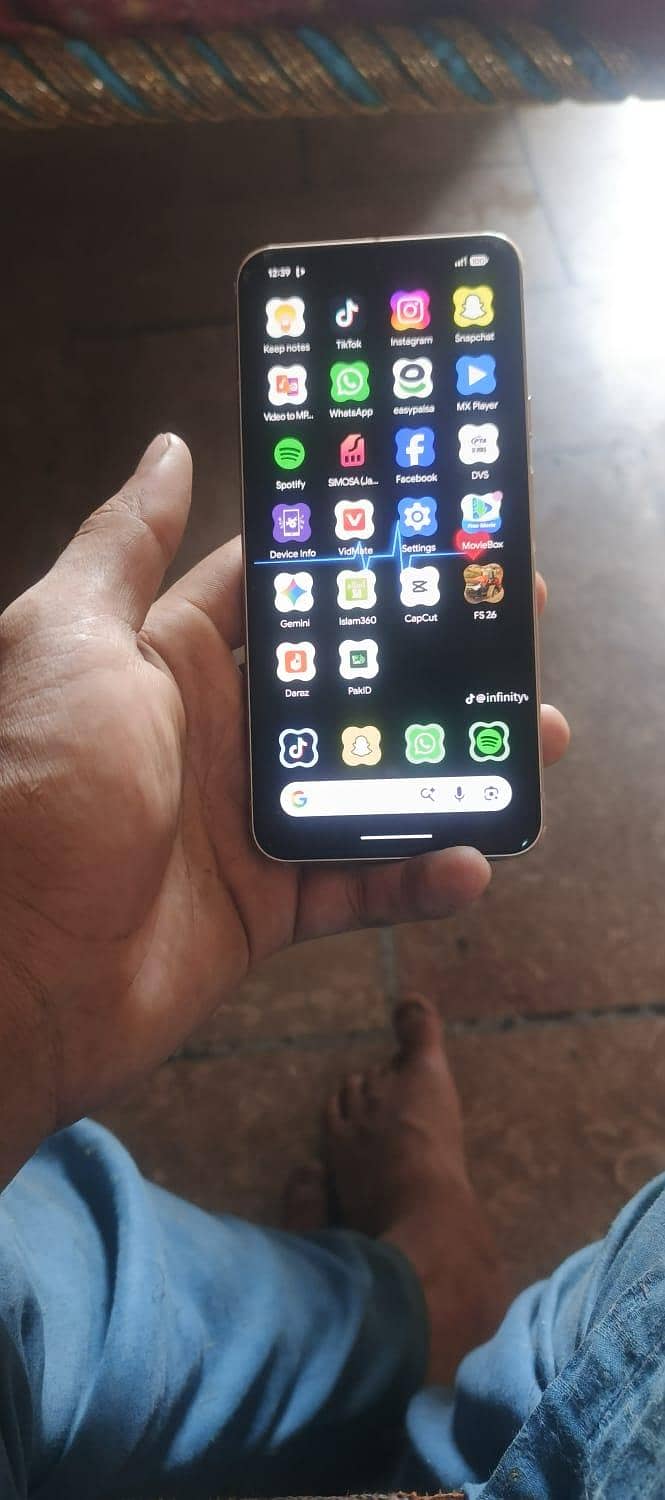 Google Pixel 8 7