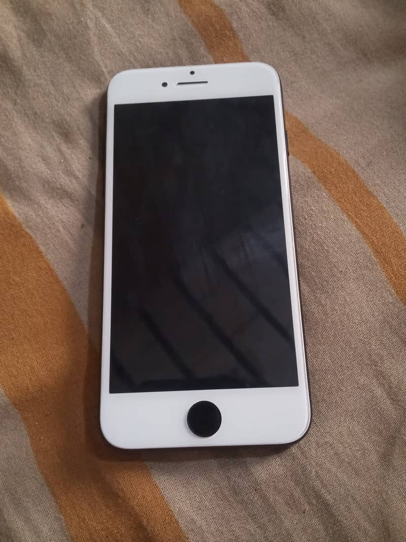Apple iPhone 7 1