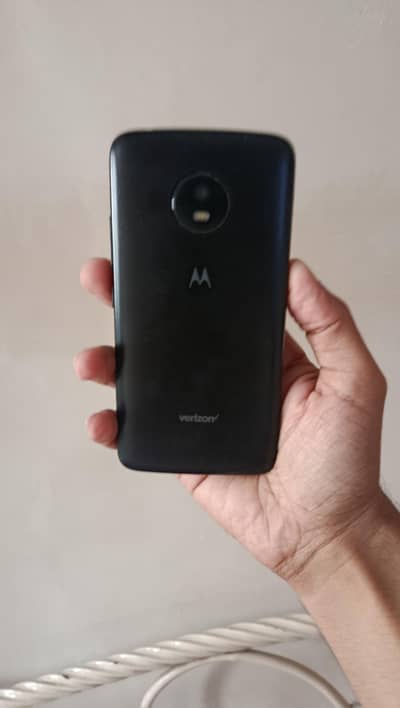 Moto E4