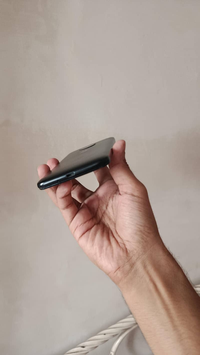 Moto E4 5