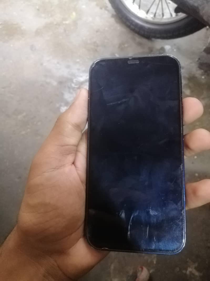 Apple iPhone 12 2