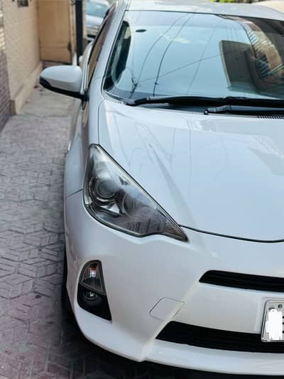 Toyota Aqua 2012