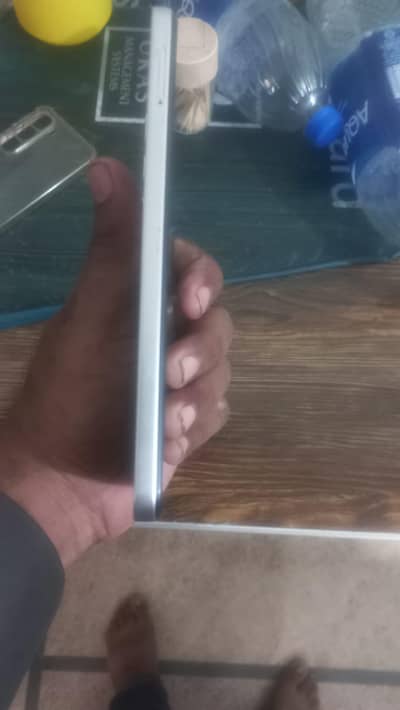 Infinix Hot 60i. 128/6