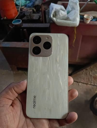 Realme 15t 5g 8gb. 256gb 7000 mha
