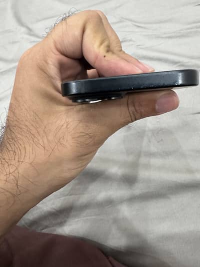 Apple iPhone 15