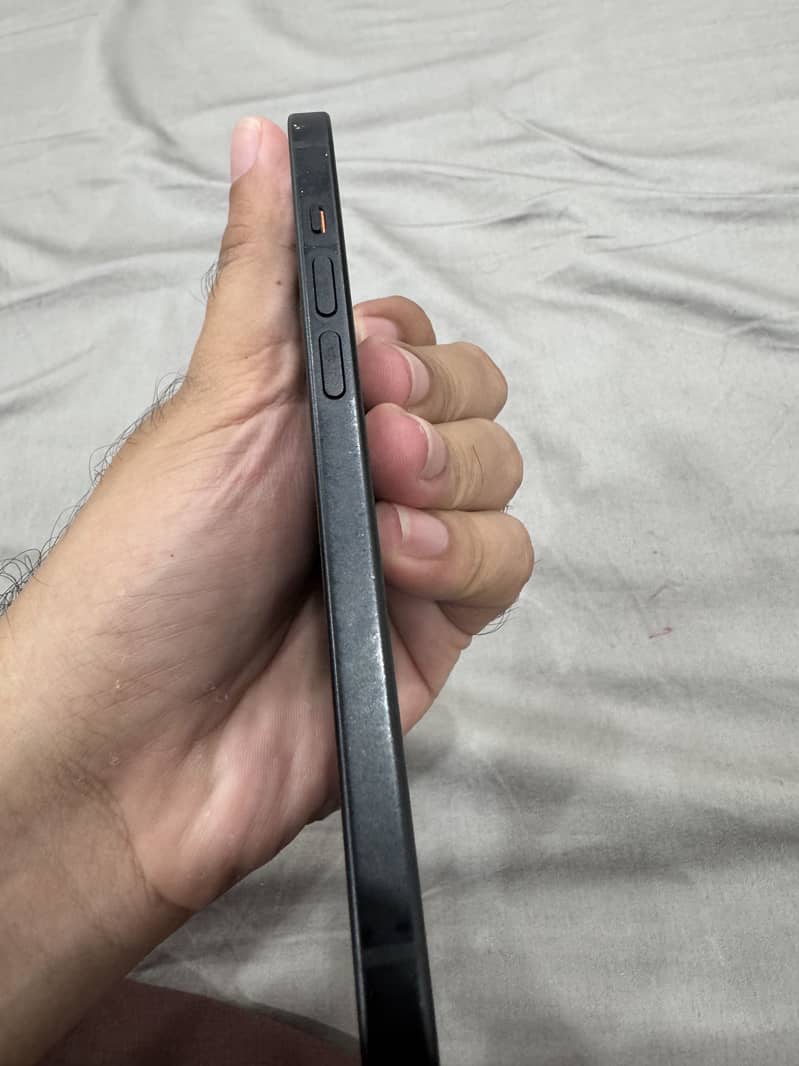 Apple iPhone 15 2