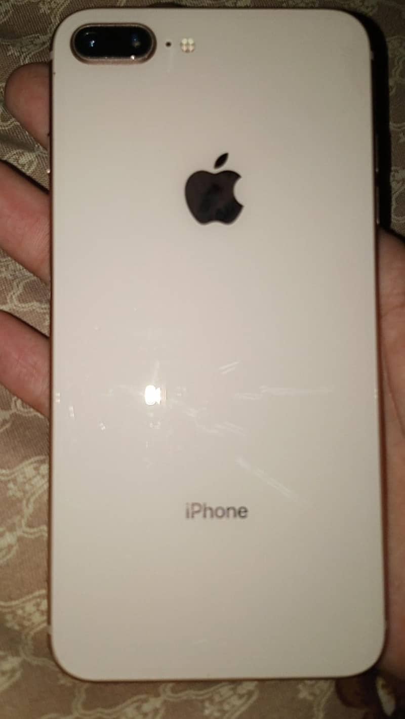 Apple iPhone 8 Plus 0