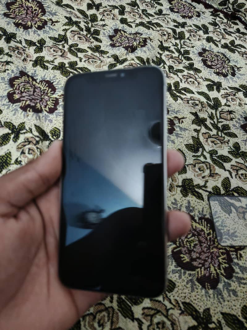 Apple iPhone X 1