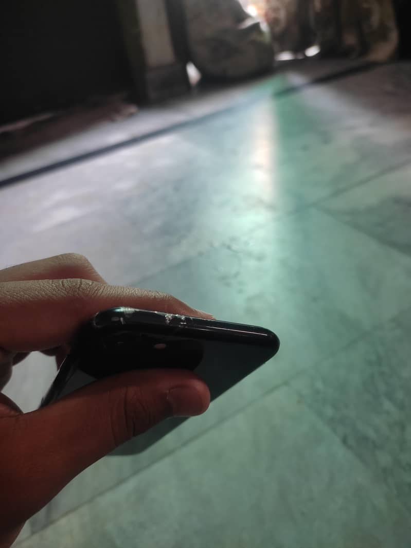 Apple iPhone 7 5