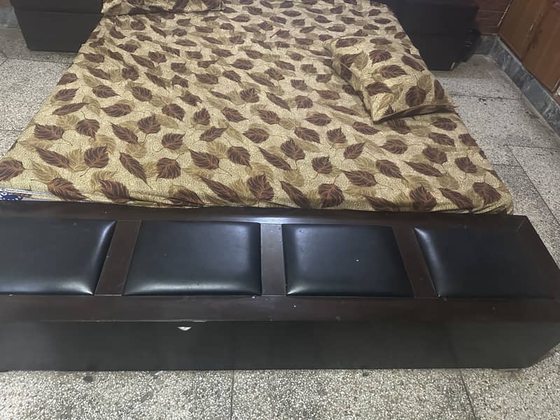 Bed set with two side table and bed frame 2