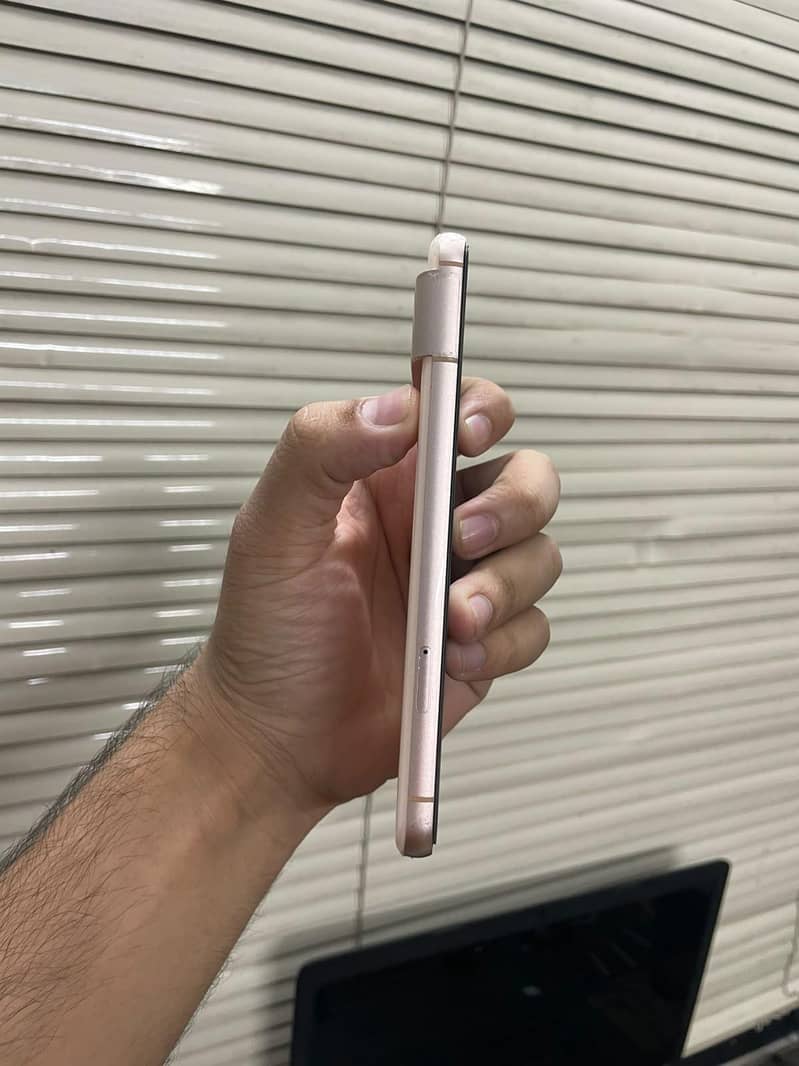 Google Pixel 8 2