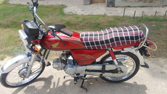 Honda CD-70 2022