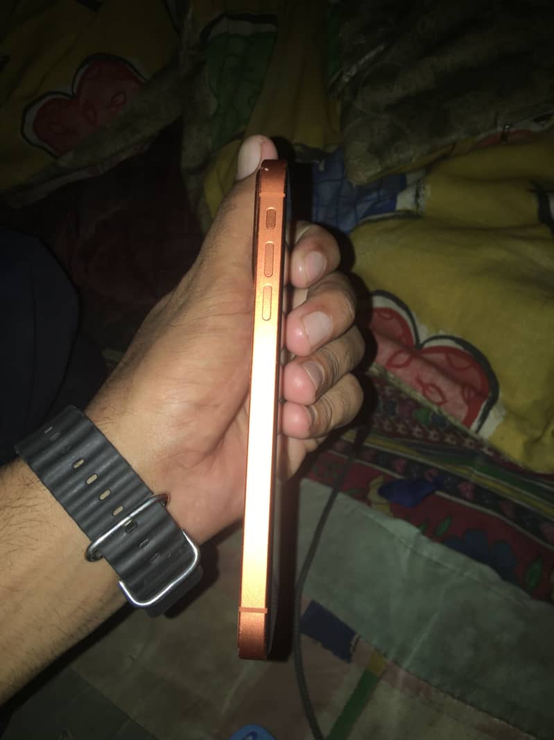 Apple iPhone 3