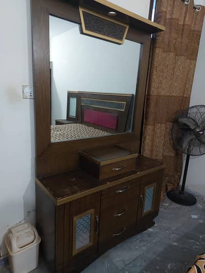 Bed | cupboard | dressing table | divider | 2 side table