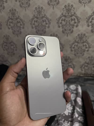 Apple iPhone 15 Pro Max