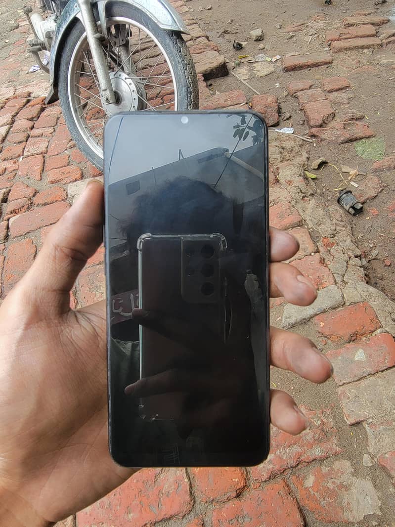 OPPO A31 0