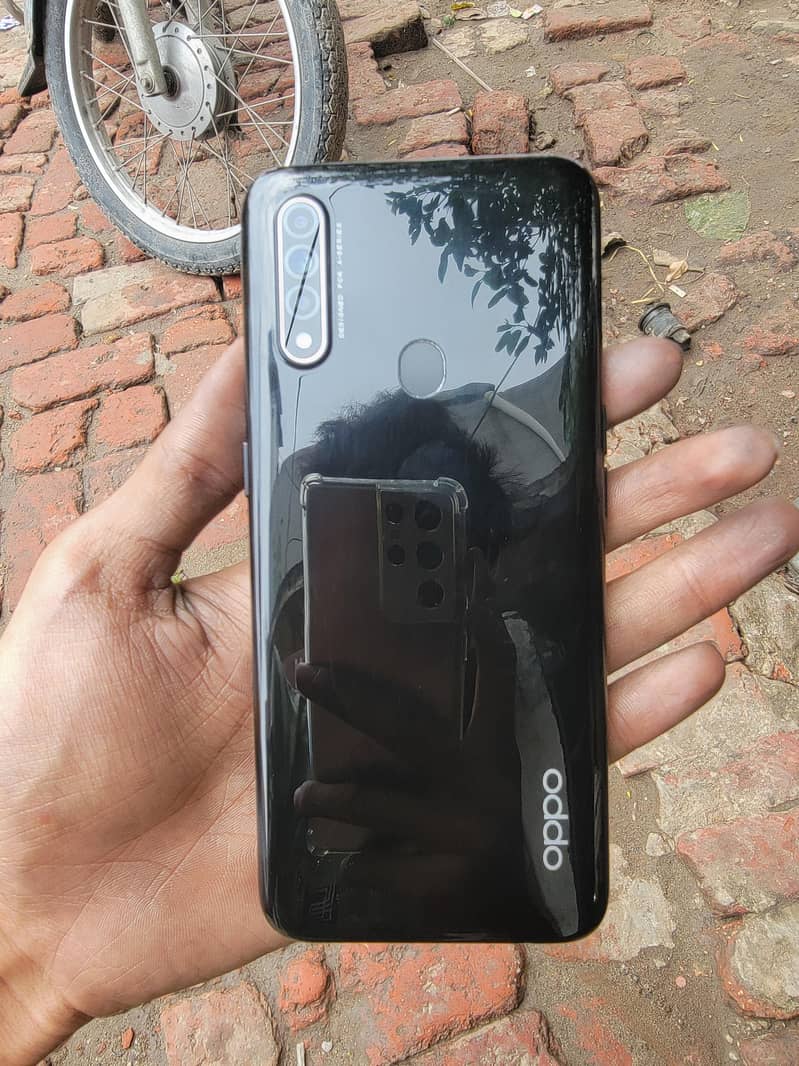 OPPO A31 1