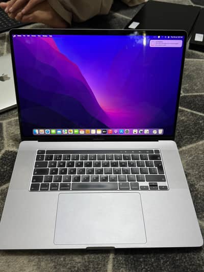 MacBook pro 2019 core i9 16inch 16GB RAM 1TB SSD TOUCH BAR
