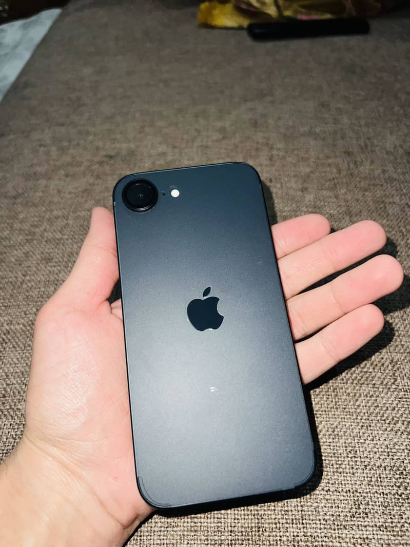Iphone 16e jv 1