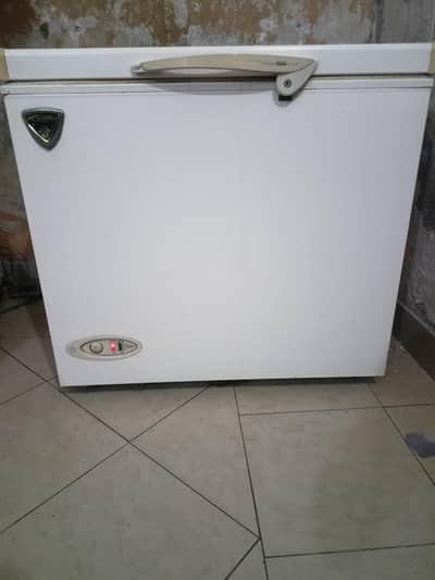 waves deep freezer