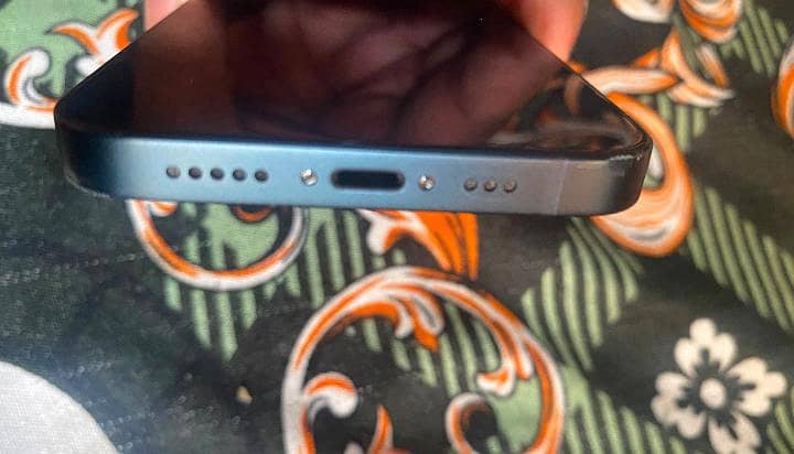 Apple iPhone 14 6