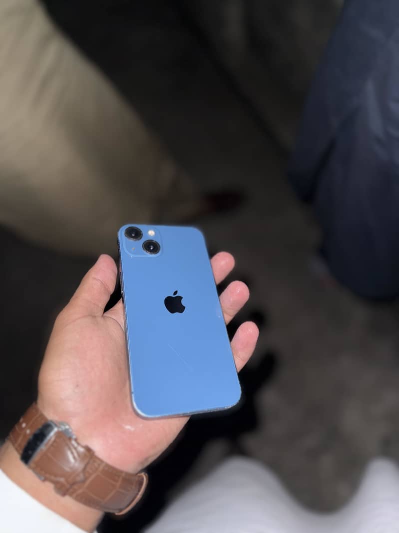 Apple iPhone 13 3