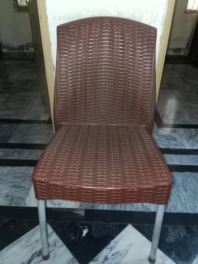 Boss Plastic Chair – Brand New – Rs. 1600