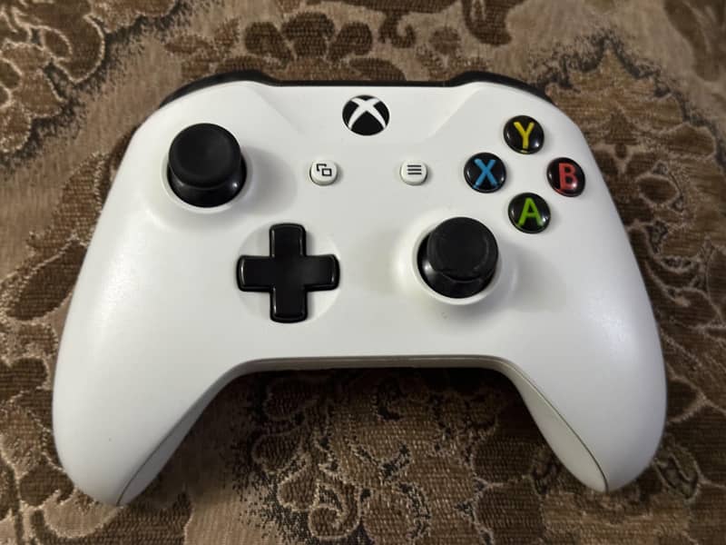 Xbox one controller 6