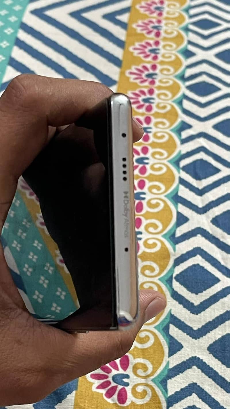 Tecno CAMON 40 Pro 2