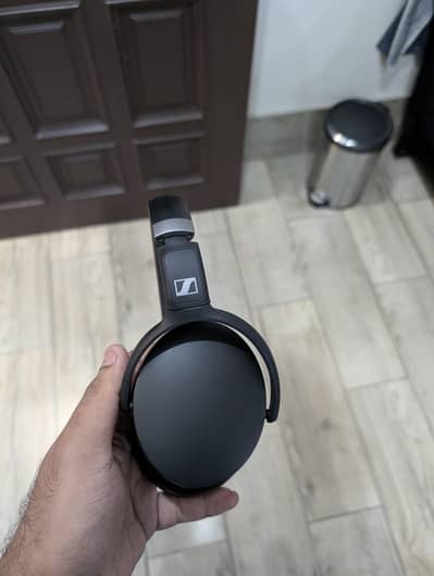 Sennheiser Hd 450Bt ( just like brand new)