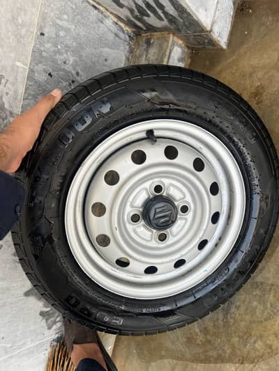 Alto car original rims with tyre