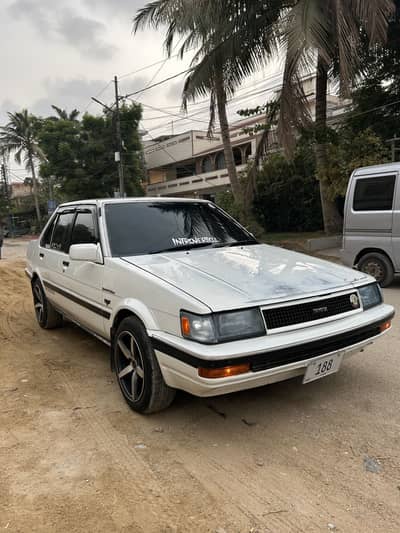 Toyota Corolla GL 1986 model 1996 reconditioned Out class condition