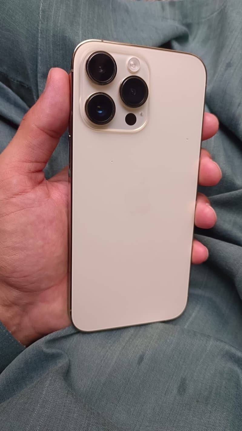 Apple iPhone 14 Pro Max 2