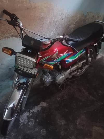 0312_4370716:Honda 70CD 18 Model All Documents clear hain one hand use