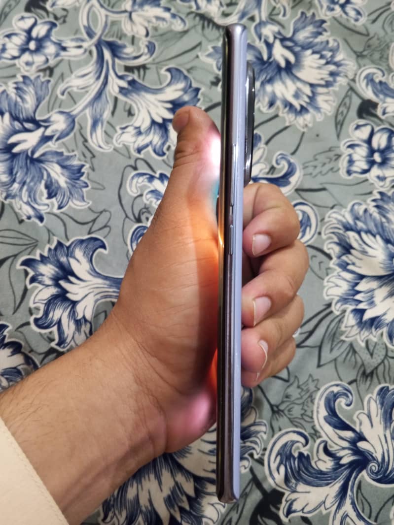 Tecno CAMON 30S 3