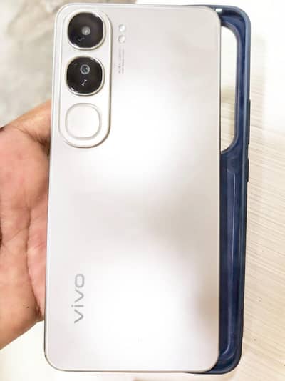 Vivo Y200