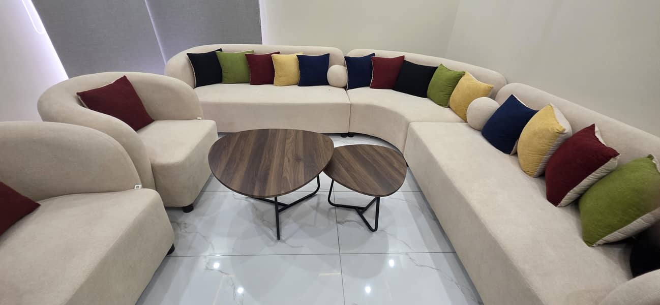 Center Table 0