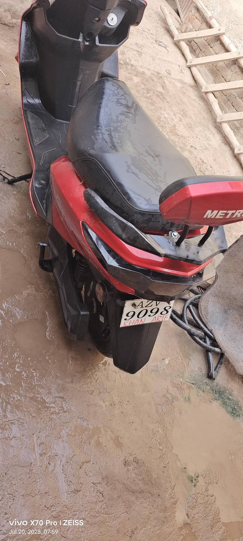 Metro Thrill Model 2