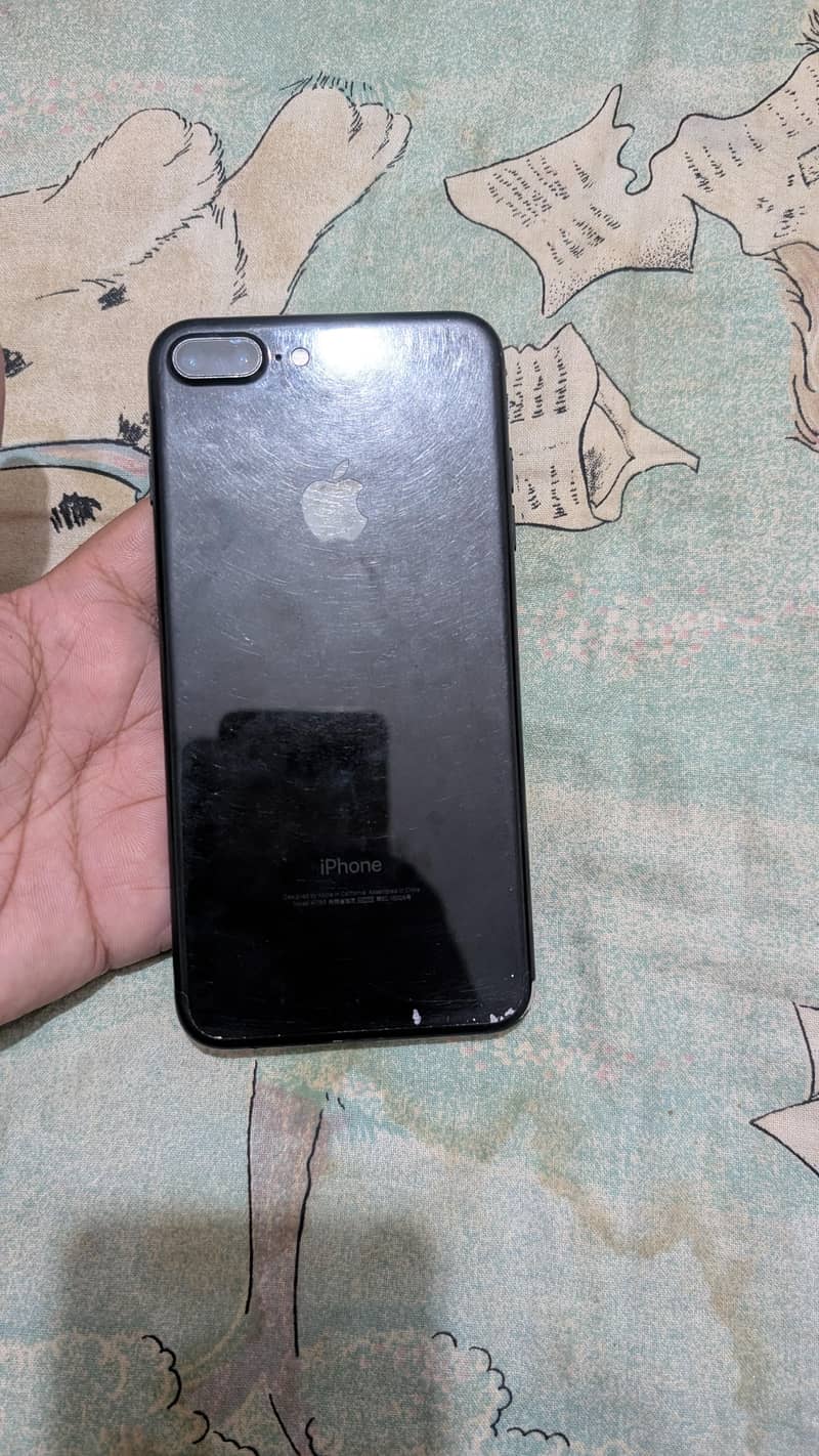 Apple iPhone 7 Plus 0