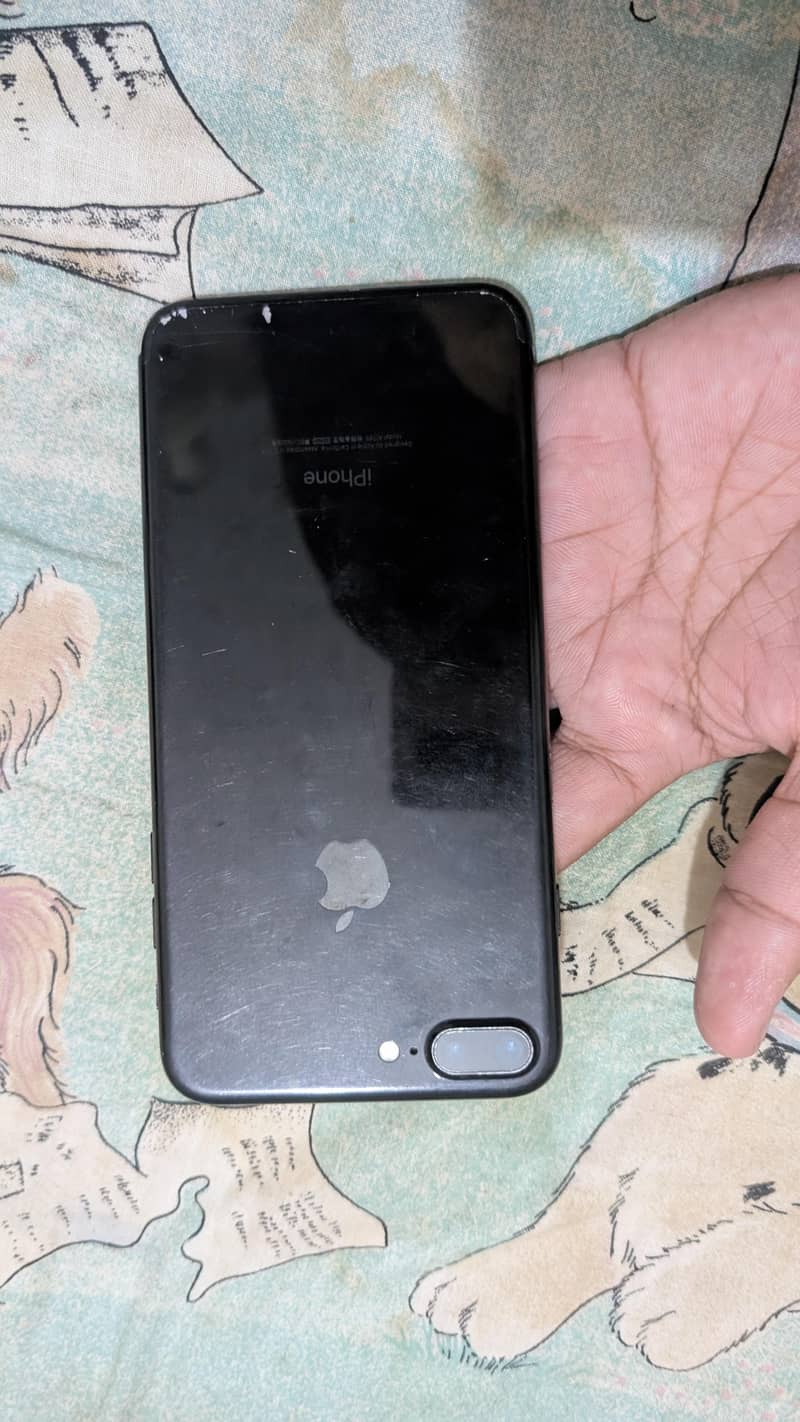 Apple iPhone 7 Plus 2